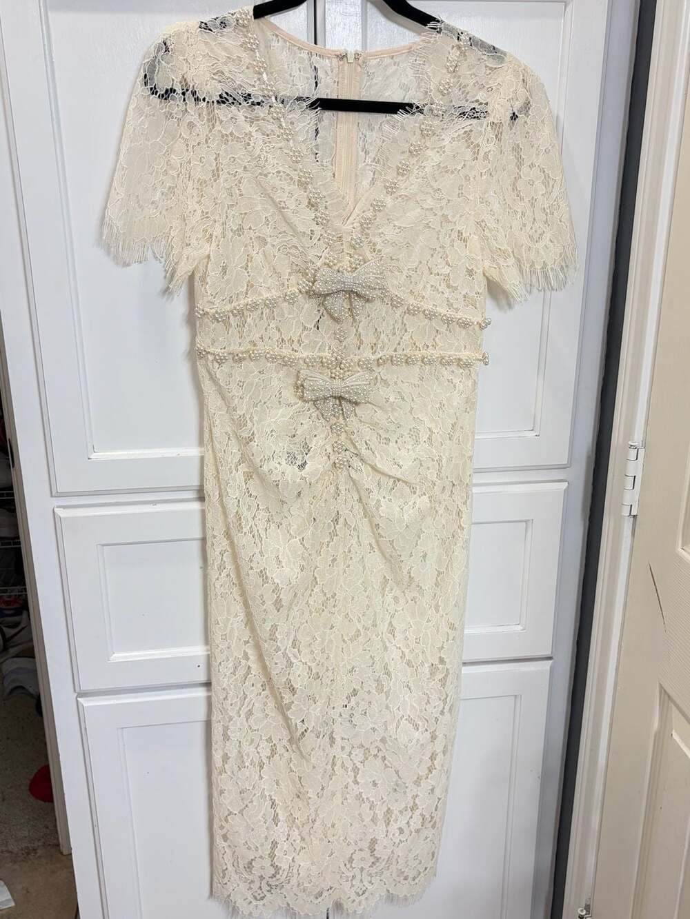 Bella Barnett Maisie V-Neck Short Sleeve Bowknot Lace Midi Bridal Dress Large